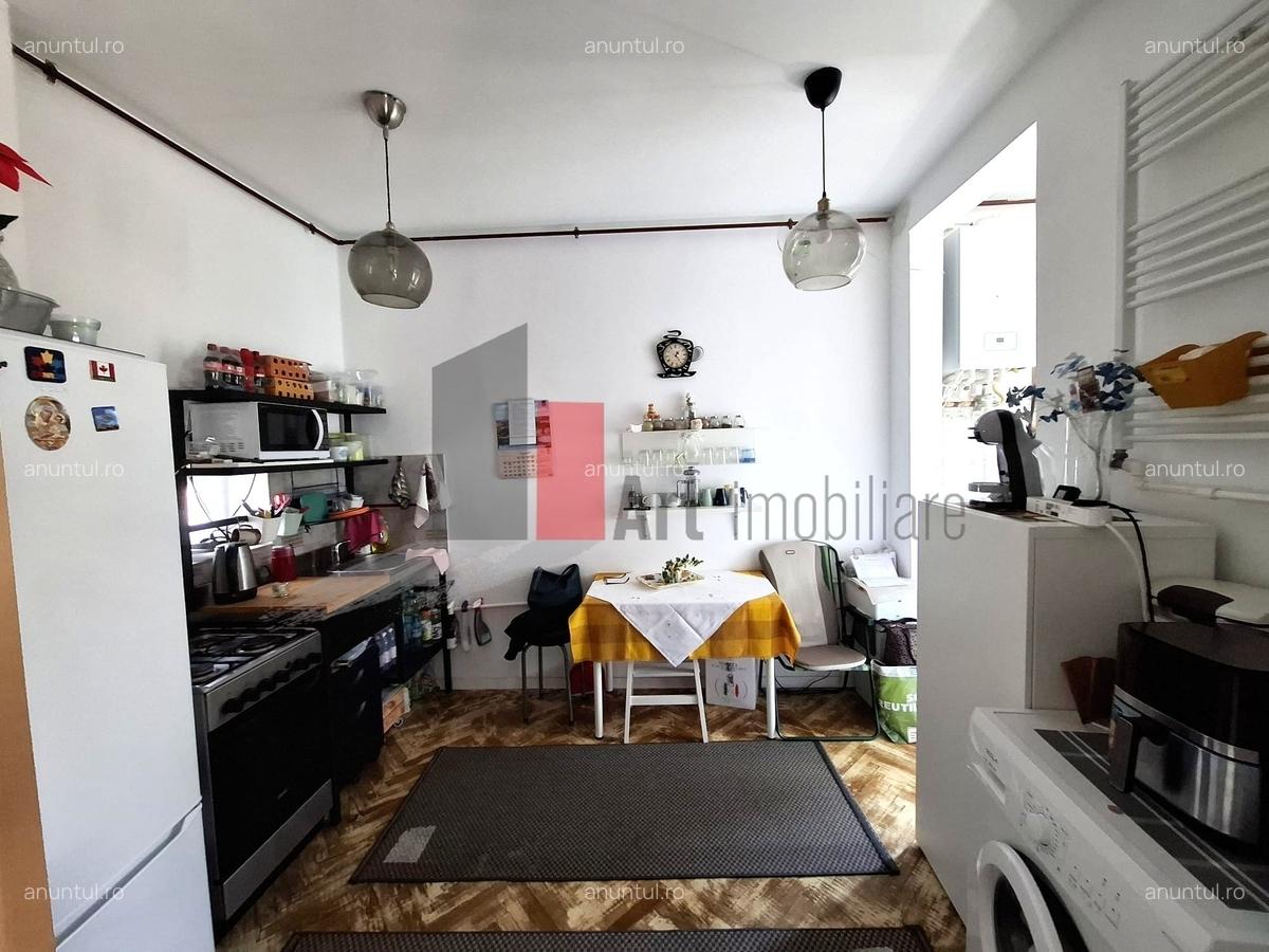 Parcul Carol, Parlament studio modern, 32 mp,+ 20 mp anexe - 9 Parcul Carol, Parlament studio modern, 32 mp,+ 20 mp anexe - 9