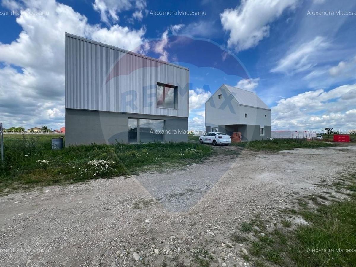 Casa / Vila cu 4 camere de vanzare - 6