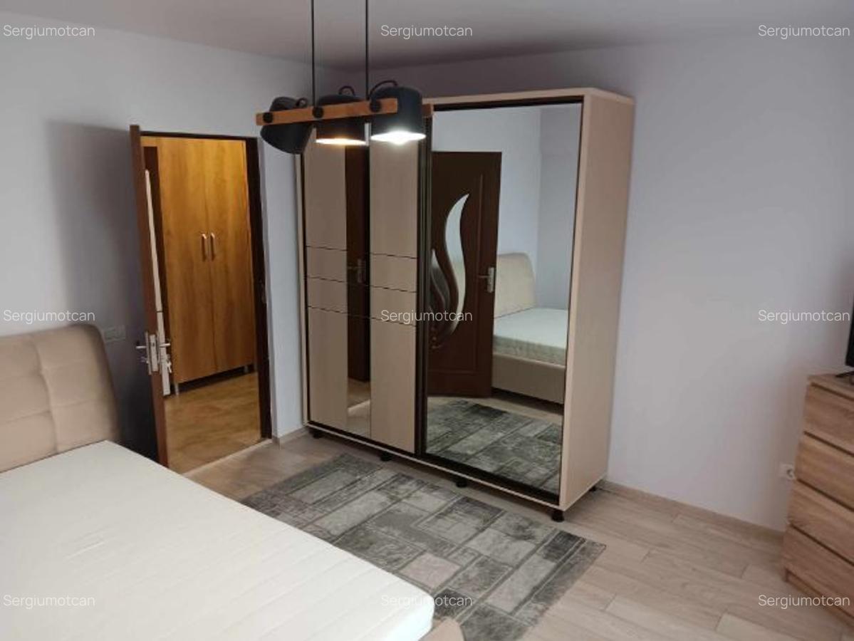 Centru Civic Palas Mall apartament 1 camera decomandat 40 mp cu CT - 1