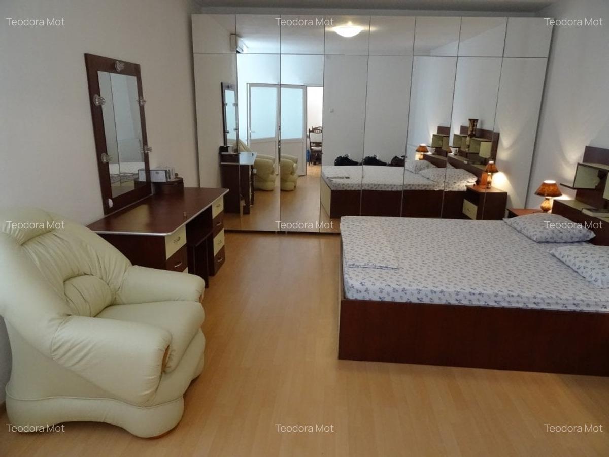 Apartament cu 2 camere semidecomandat, mobilat în Iosefin - 5
