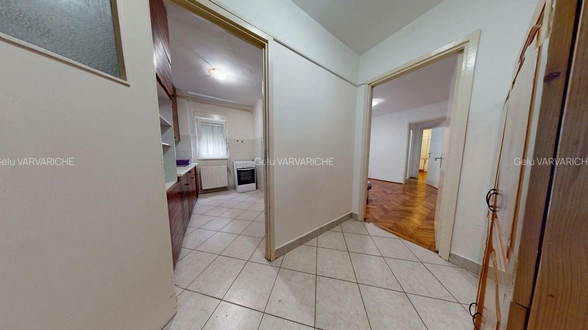 Apartament semidecomandat,insorit in Astra-complexul mic - 12