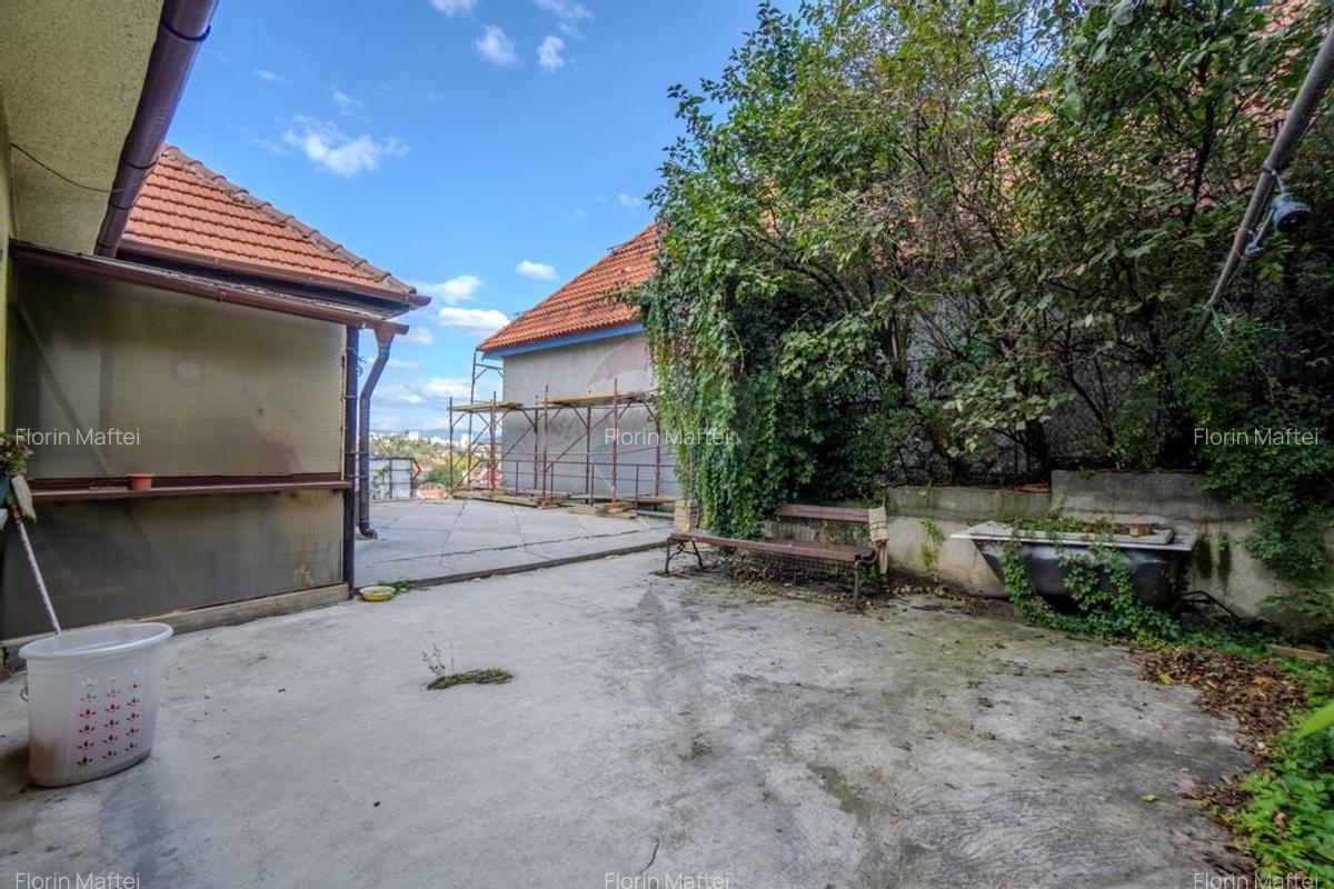 Casa individuala cu doua unitati locative. Zona Horia-Closca-Crisan - 49