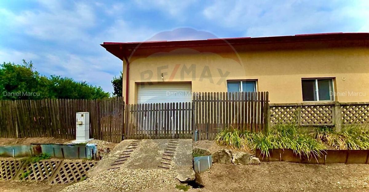 Casa Cu 4 Camere De Vanzare - 8
