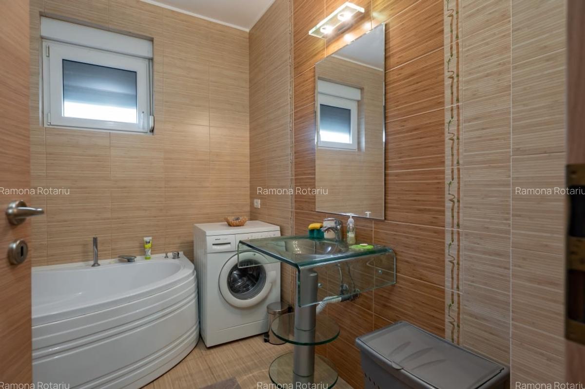 3 camere, 115 mp, Mamaia, zona centrala, pret sub media zonei (1350 euro/mp)! - 7 3 camere, 115 mp, Mamaia, zona centrala, pret sub media zonei (1350 euro/mp)! - 7