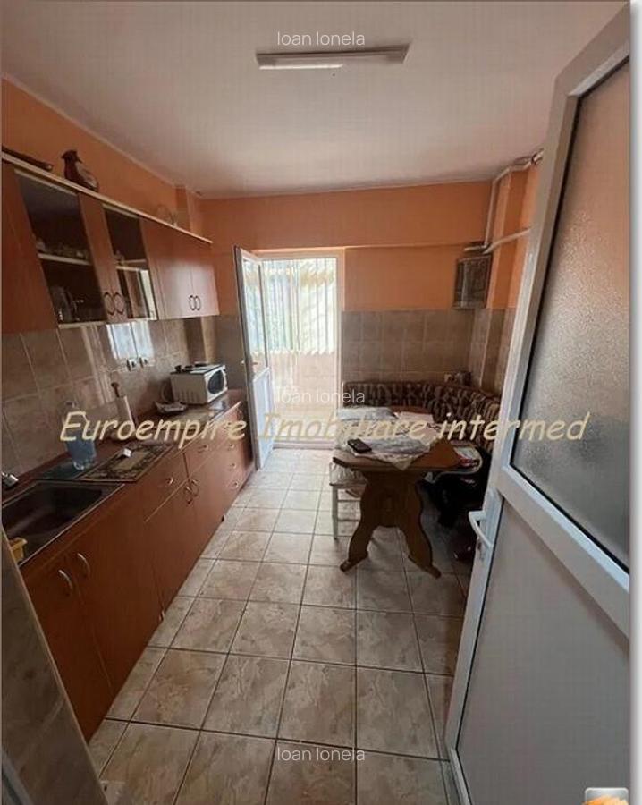 Apartament 2 camere decomandate zona Faleza Nord - 1