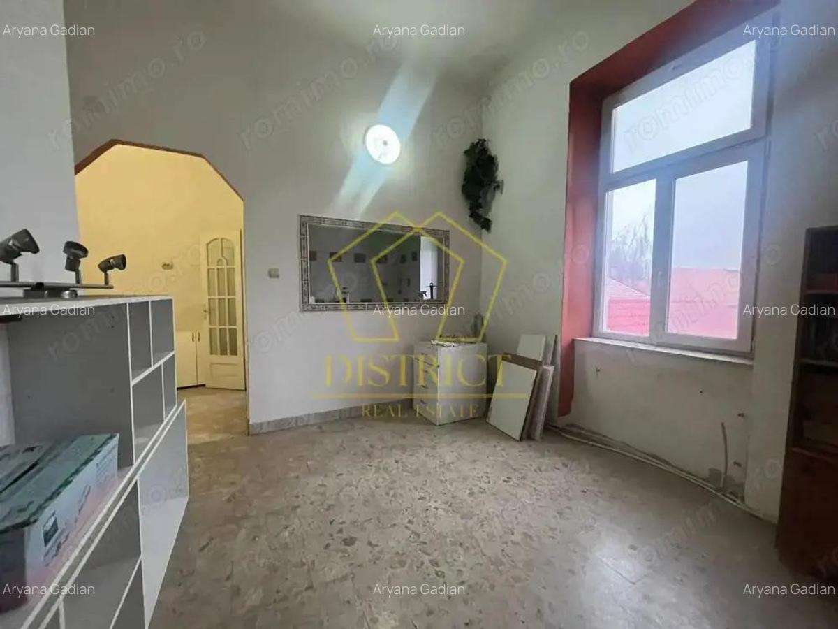Apartament spatios in cladire istorica cu gradina I Zona Centrala - 2