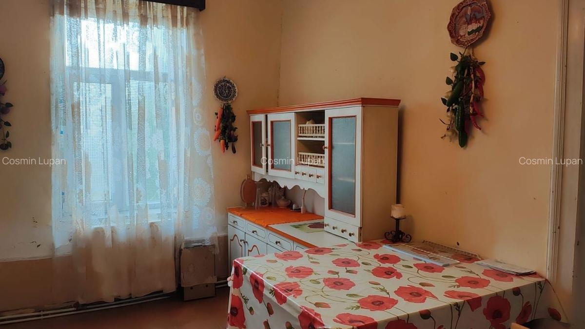 Casa din vaiuga cu toate utilitatile teren 798mp - comision 0% - 2