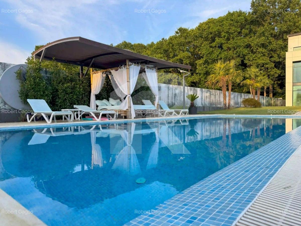 Pe Malul Snagovului, Unde Luxul Devine Cotidian - 40