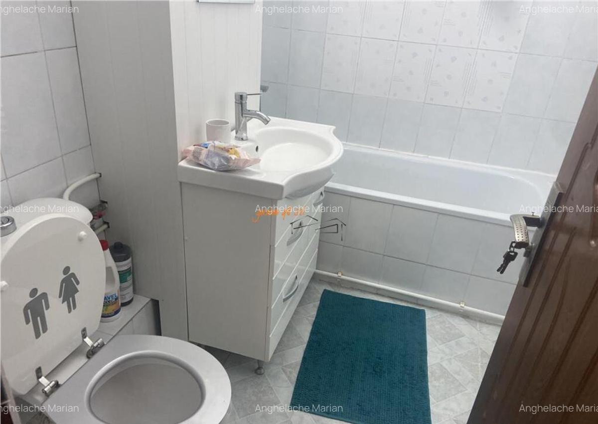 Apartament 3 camere , zona Casa de Pensii , et 2/4 , decoman - 15