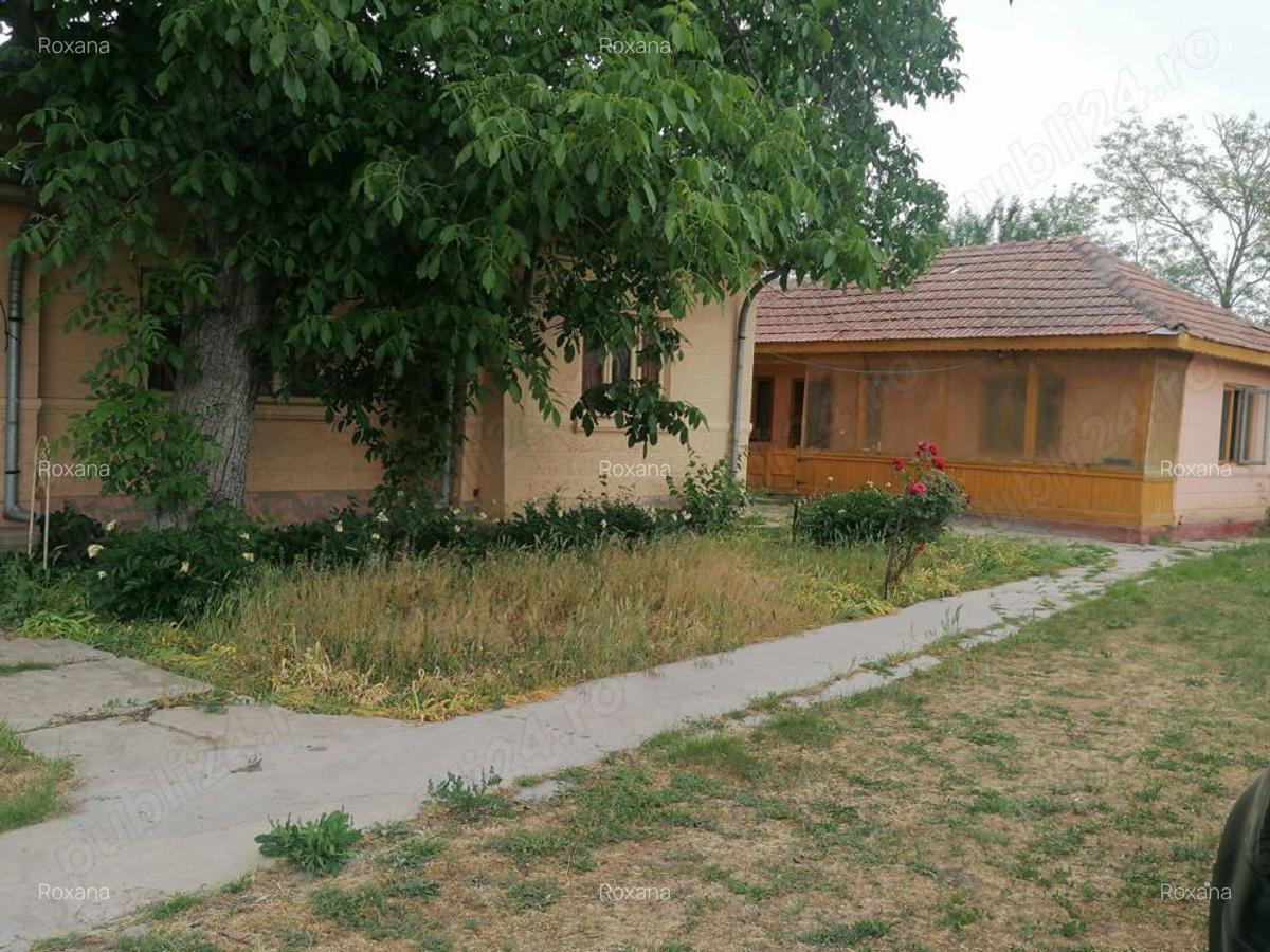 VAND CASA CU TEREN!Comuna Puiesti, jud.Buzau, langa Ramnicu Sarat - 2