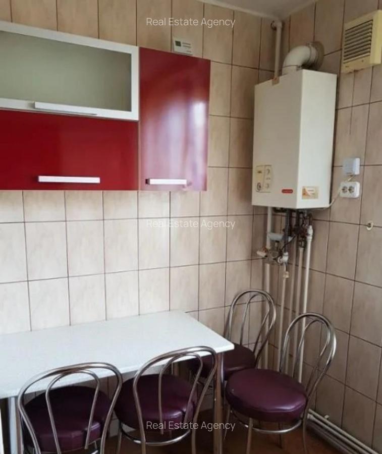 2 camere in zona Cetatii - 4