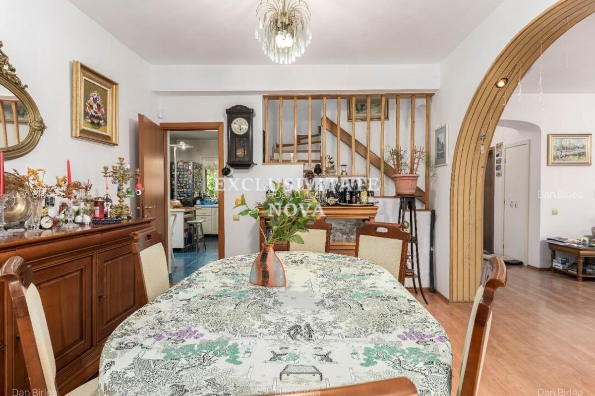 Bucurestii Noi Damaroaia Vila individuala Eleganta teren 565mp - 11