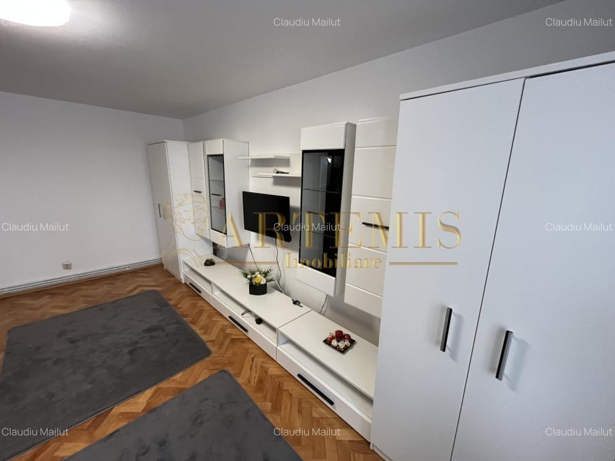 Apartament de 3 camere, decomandat,68 mp., zona Lama - 3