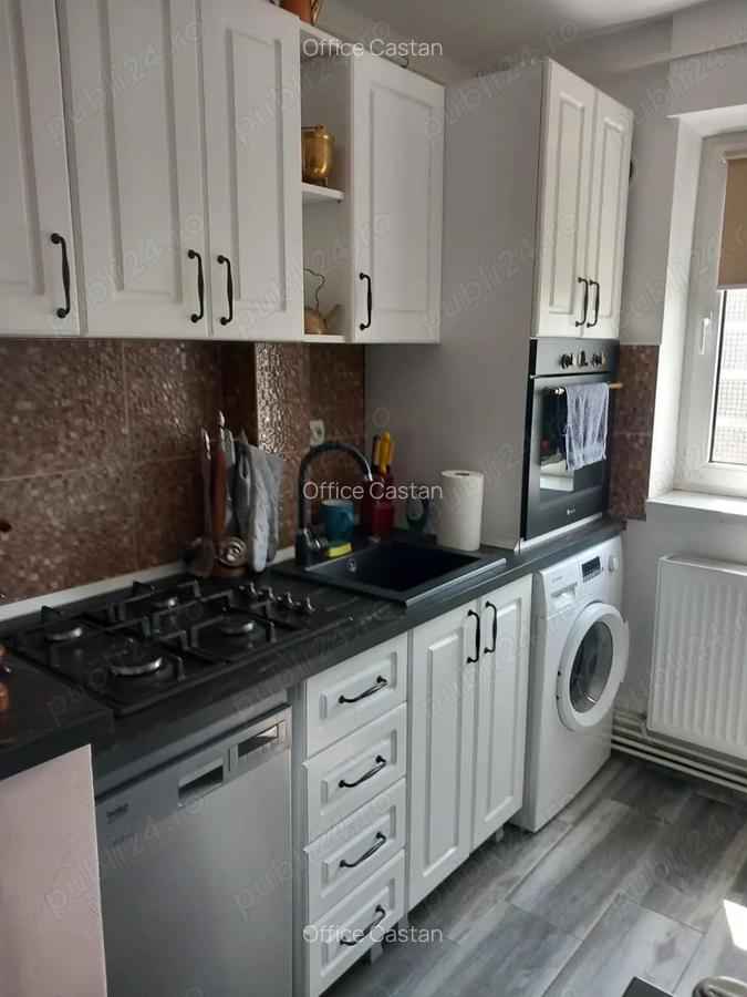Apartament de vanzare - 2