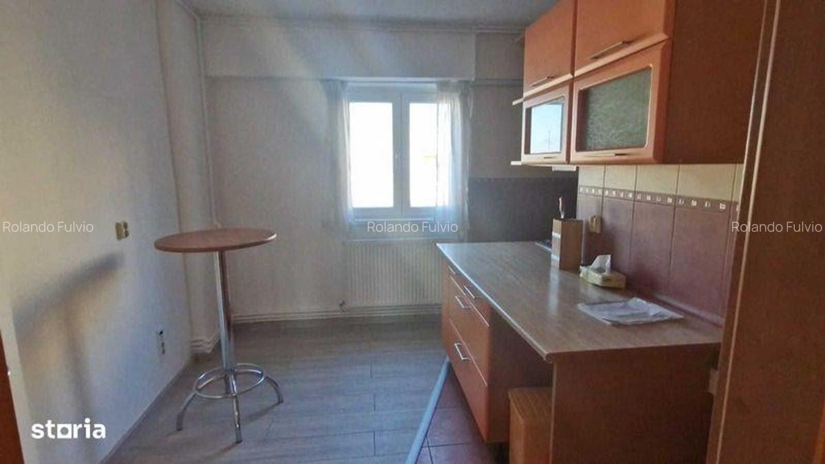 Vanzare apartament 3 camere Tei cu Centrala - 8
