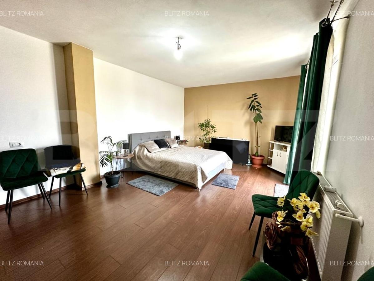 Casa superba de vanzare - 380 mp utili, 1000 mp teren - 5