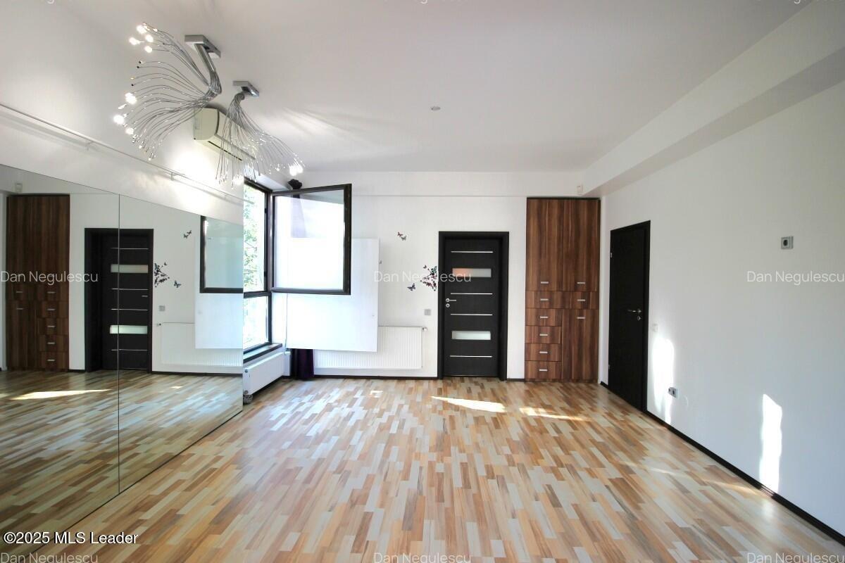 Popesti-Leordeni, Sf. Agnes, vila 2010, p+1+m, 216 mp, curte 138 mp! - 3