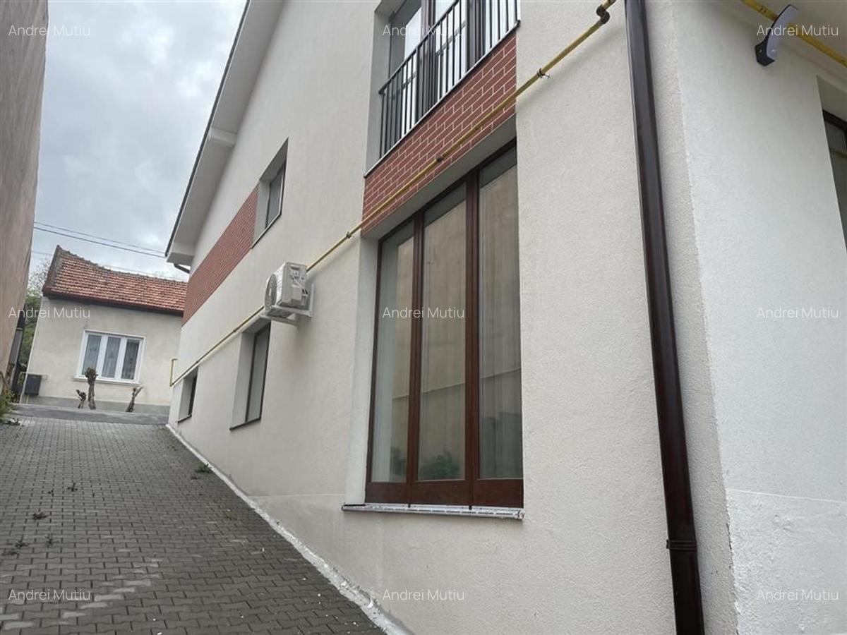 Apartament cu 3 camere decomandat în Spitalul Județean - 14