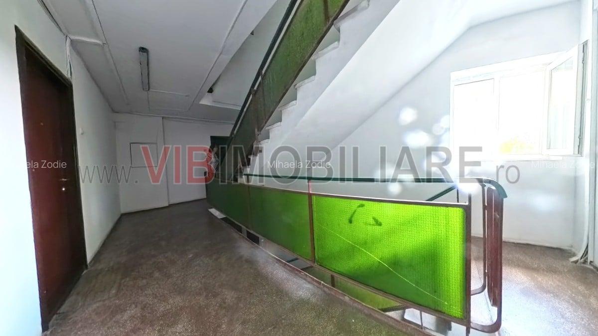 Titulescu - Piata Victoriei - Str Dr. Iacob Felix - 3 camere decomandat - 10