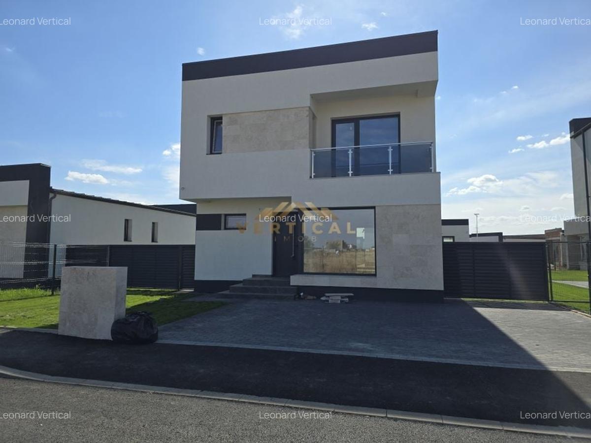 Vila 4 Camere / Posibilitate rate / Berceni Mega Parc - 1