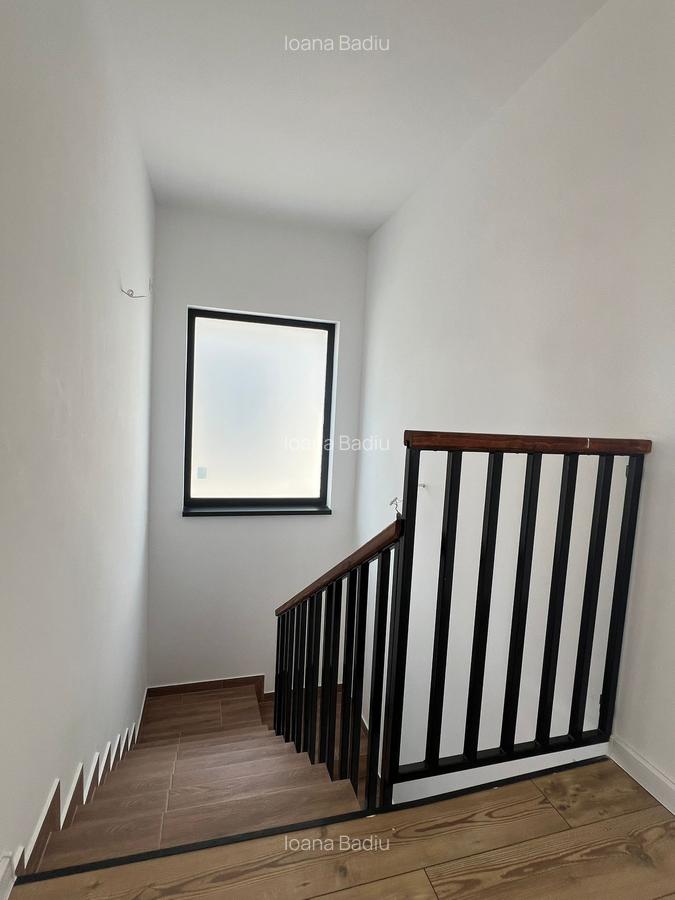 Vila individuala - 5 camere - 3 bai - beci- Teren 330 mp - 7