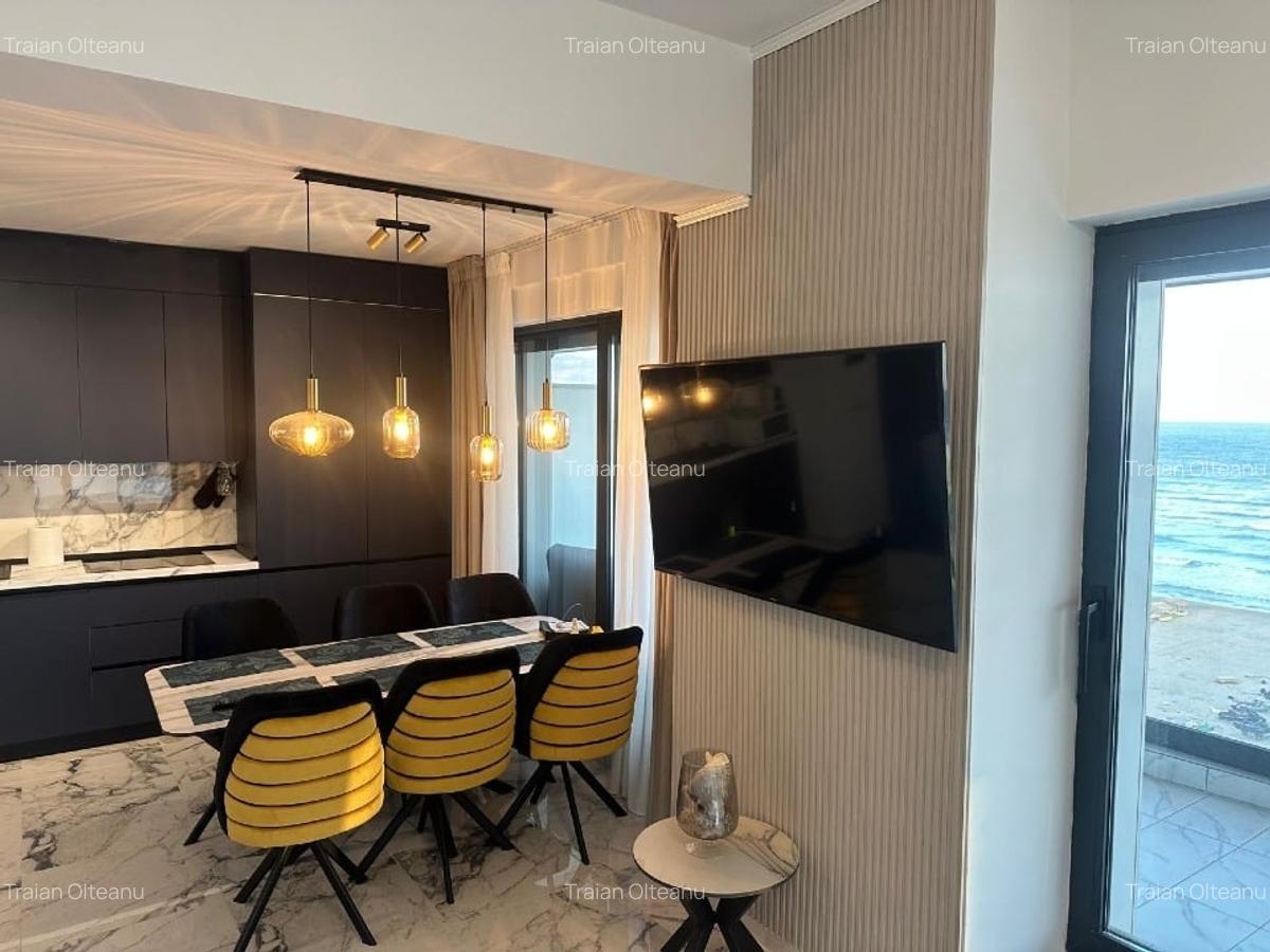 Vand apartament complet mobila, prima linie la plaja, zona Casa del mar - 11