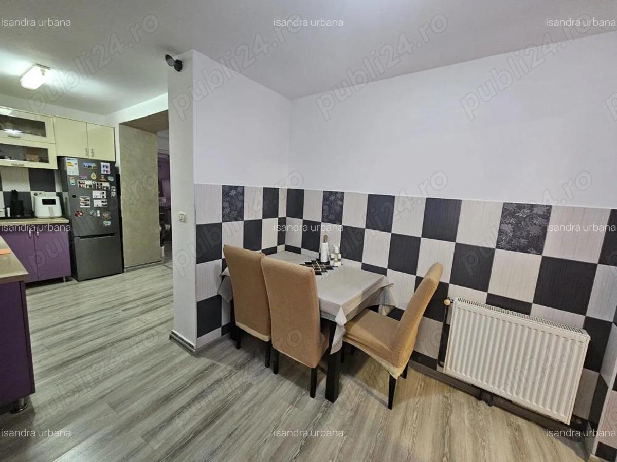 Apart.4 cam.,centr. proprie ,zona B.Rosu - str. M. Scaevola OFERTA - 5