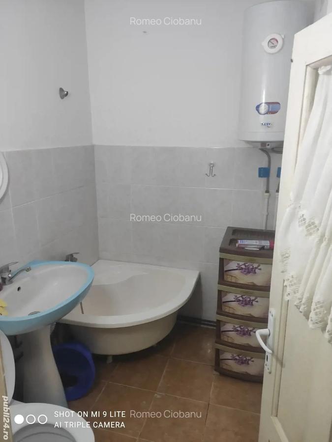 Vand Garsoniera zona Runcu - 3