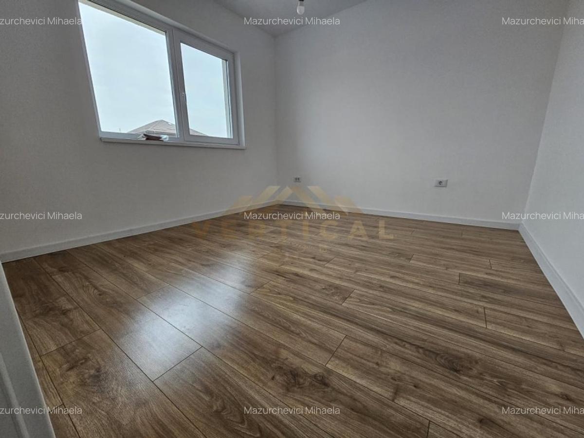 Casă cu 3 camere în Berceni - 10