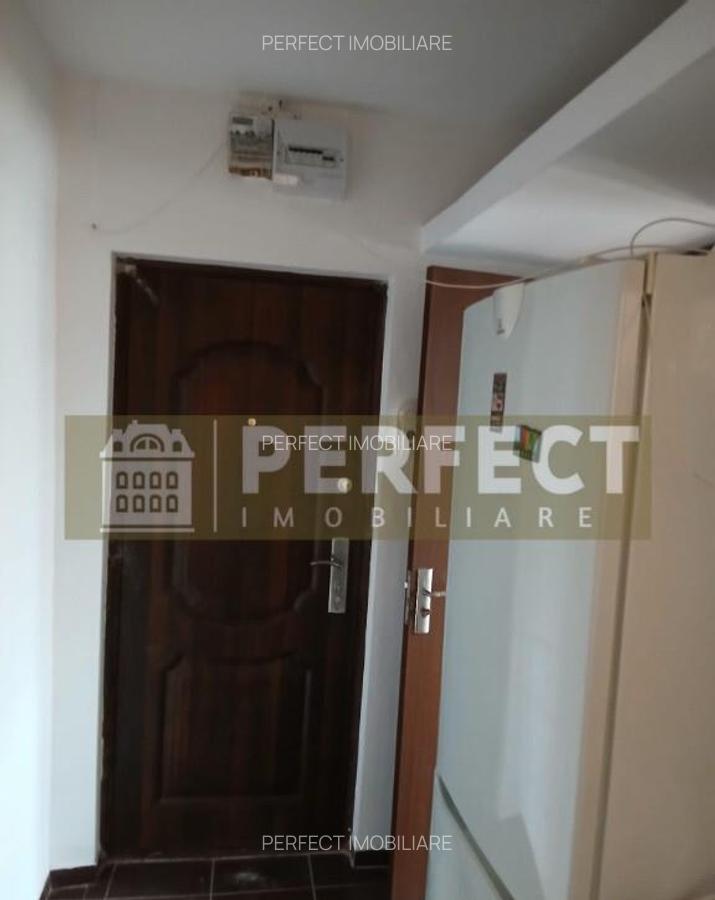 Apartament 2 camere RENOVAT COMPLET et.4/4 Pret 46000 euro-VEST - 5