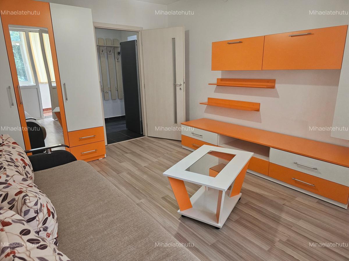Apartament de inchiriat 2 camere decomandate zona Copou-Universitatea Al I Cuza - 1