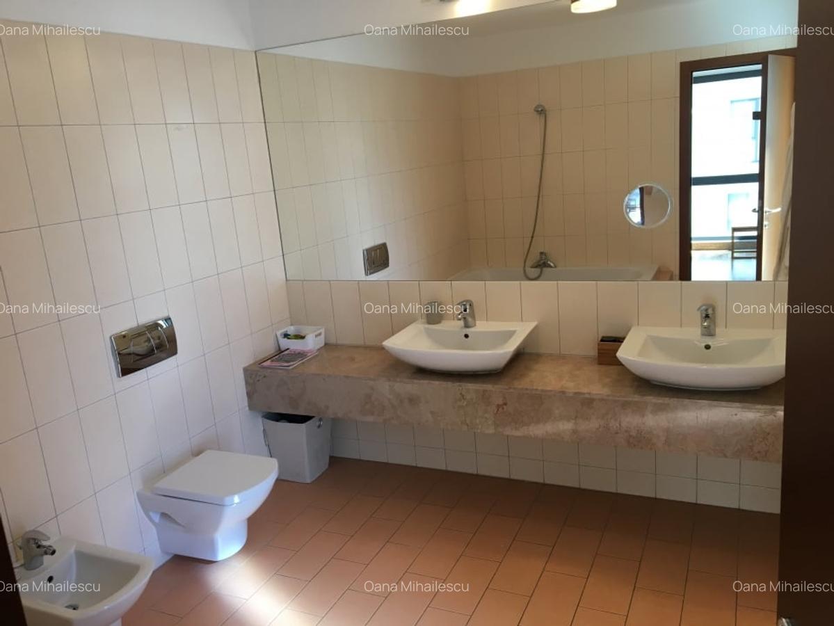 Apartament cu trei camere si doua locuri de parcare, in Baneasa Rezidential - 8