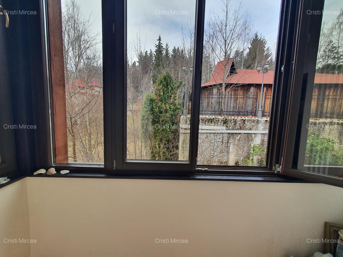 Apartament cu 3 camere decomandat, mobilat în Poiana Brașov - 12