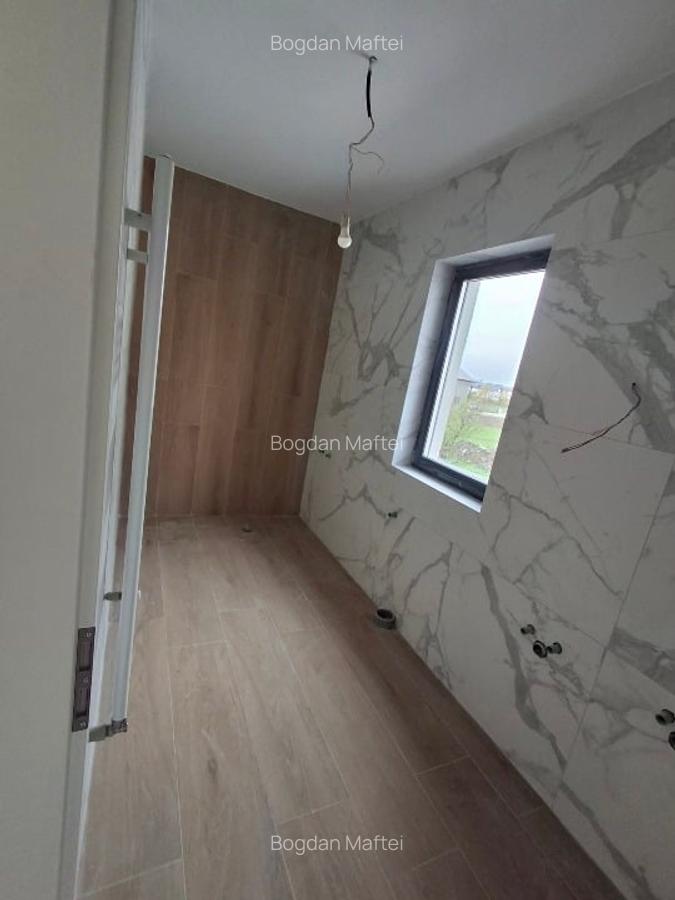 Vila +1+m individuala, 5 camere, 4 bai, garaj, str.Safirului, 0%tva - 12