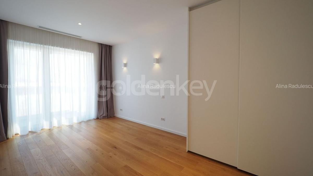 Apartament cu 5 camere decomandat, mobilat în Herăstrău - 15