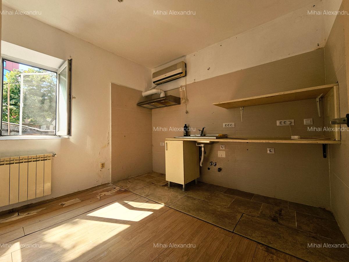 Ferdinand stradal | Vila individuala S+P+2+M | Curte proprie | Constructie 2002 - 38