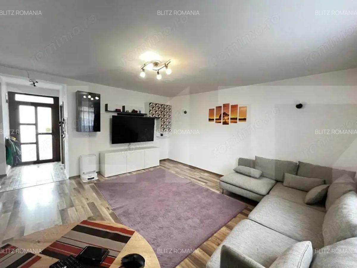 Casa moderna, de vanzare, cu 5 camere, zona Giroc - 2