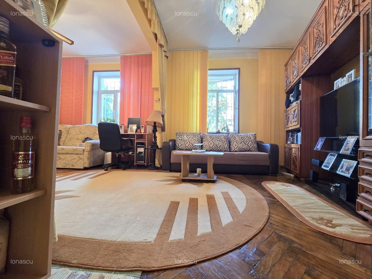 Titulescu - Cuza - Petrom, apartament in vila, 81 mp, centrala proprie - 4