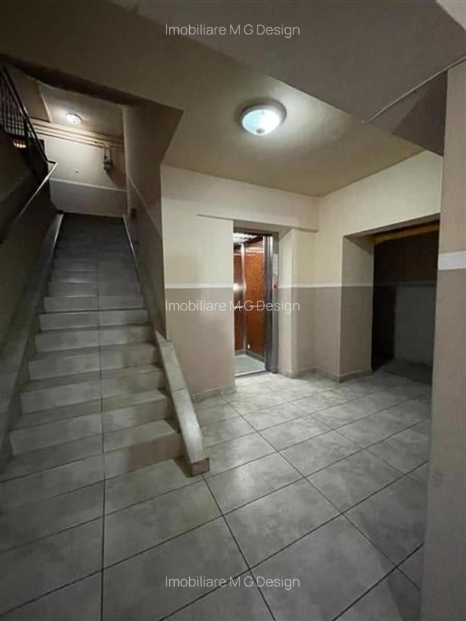 Apartament cu 3 camere decomandat în Aradului - 11