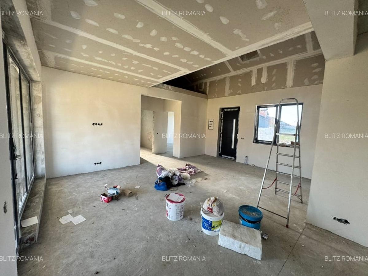 Casa noua, semifinisata -  aproape de oras! - 10