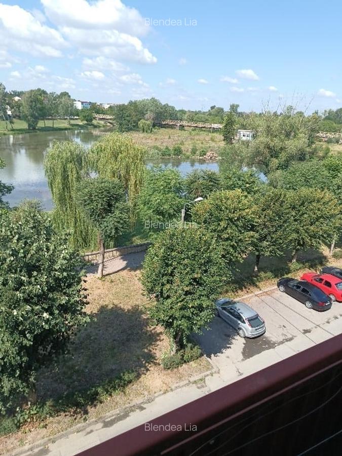 Apartament cu 3 camere decomandat în Central - 14