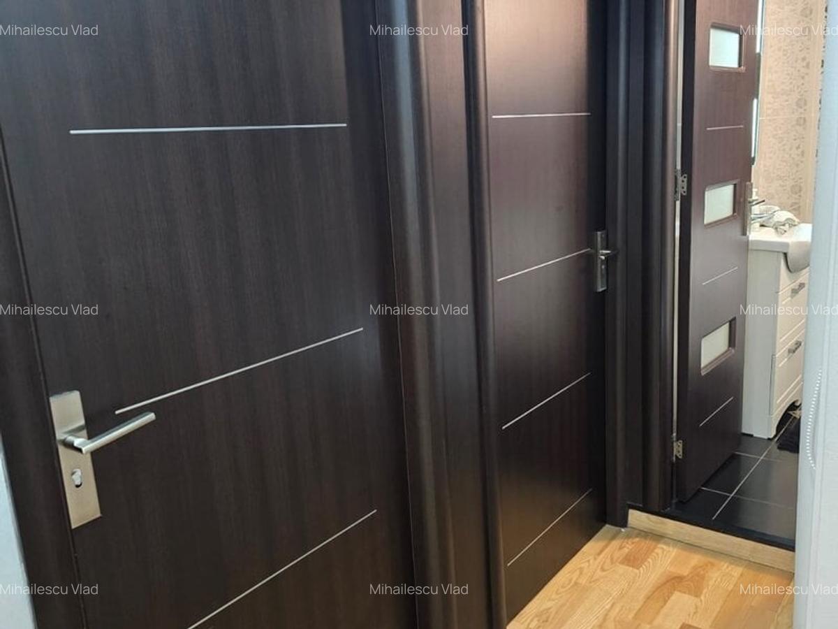 Apartament cu 3 camere decomandat, mobilat în 13 Septembrie - 13