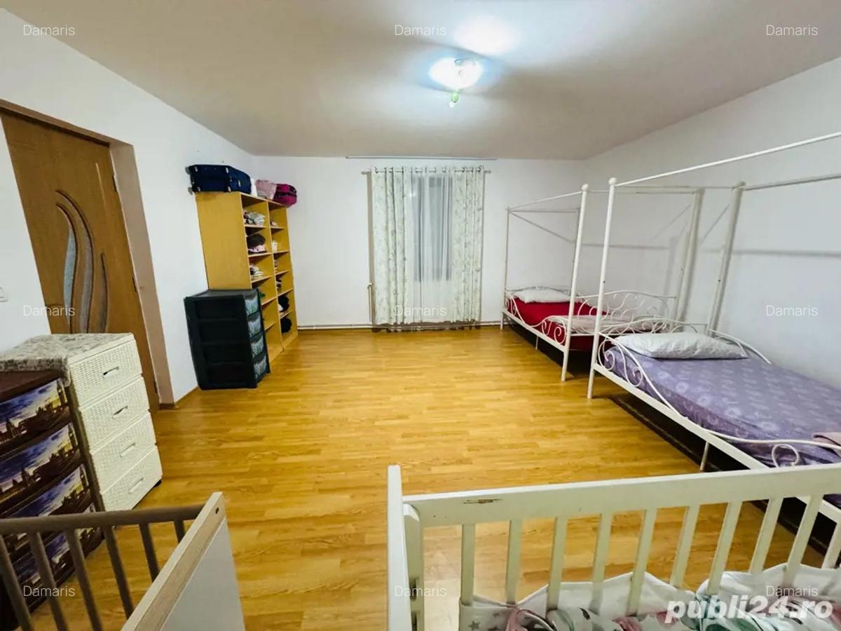 Vand casa modesta la tara - 4