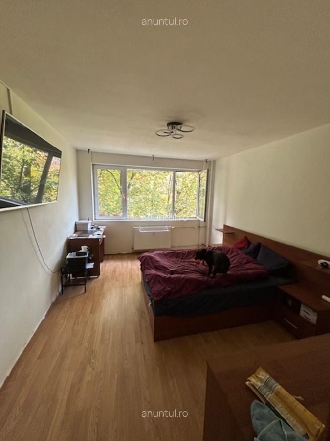 Titan Diham Ivan's stradal bloc reabilitat ap 2 camere decomandat 5 min M - 12