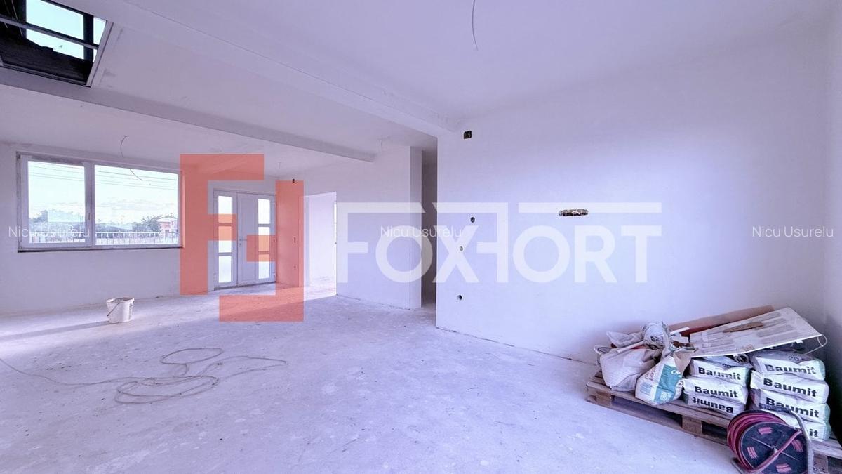 Casa tip triplex, cu 4 camere, de vanzare in Sanandrei. - 3