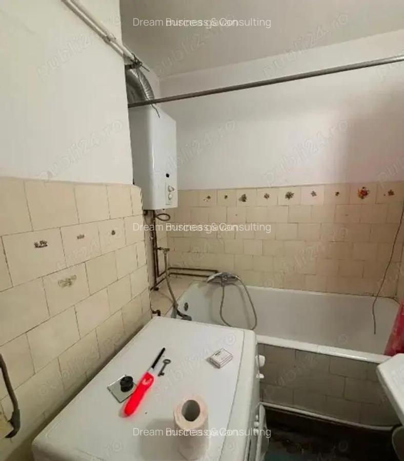 Pajura ,apartament cu 2 camere renovabil 75000 E - 4