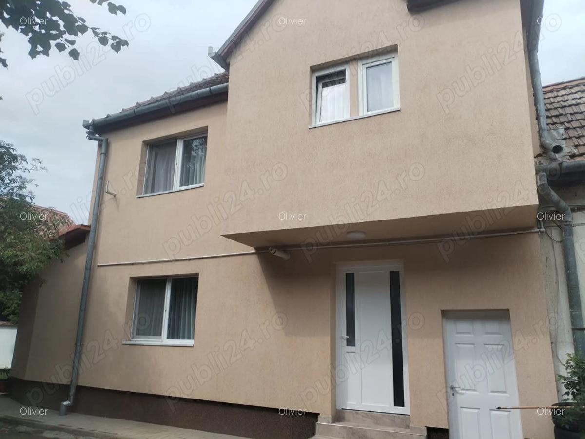 Casa 4 camere, 2 bai, zona A. - 1
