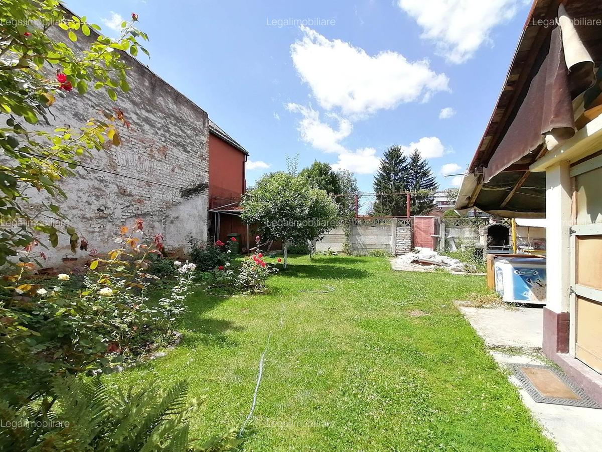 Casa + magazin - Strada Lunga - cu teren de 200 mp si gradina de 400 m - 2