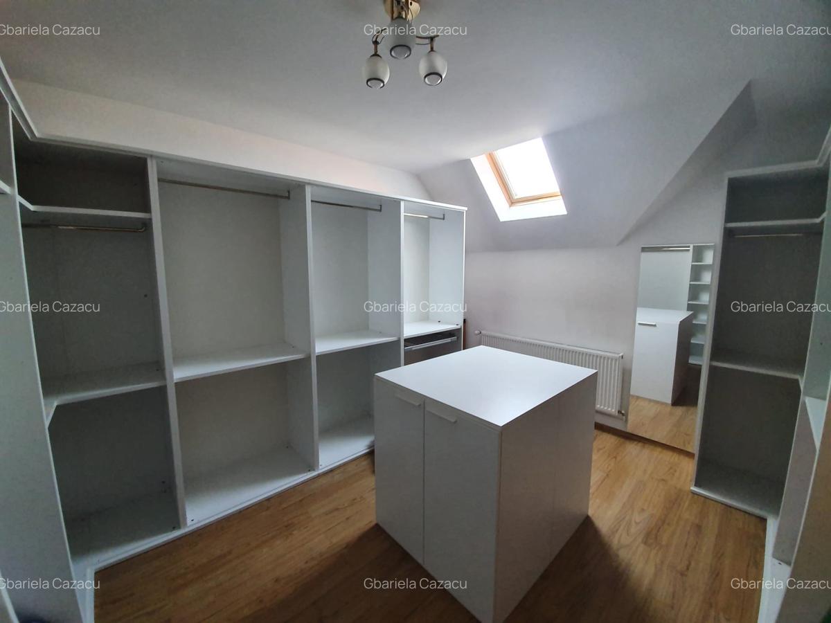 Casă cu 6 camere în Dumbrăvița - 3