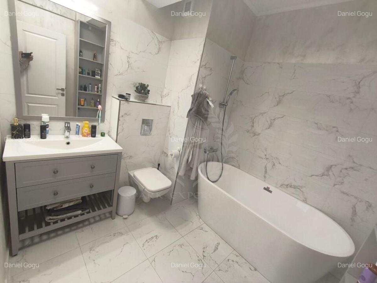 APARTAMENT 3 CAMERE// ZONA 9 MAI - 14
